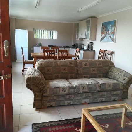 Daphne'S Place Apartment Hermanus Bagian luar foto