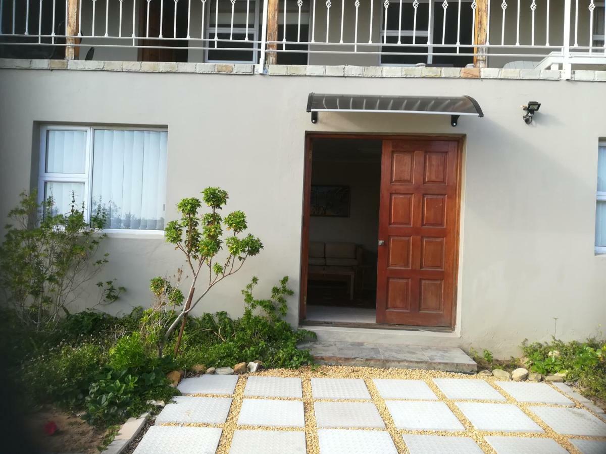 Daphne'S Place Apartment Hermanus Bagian luar foto